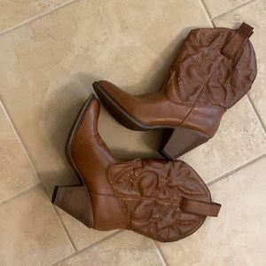 Mia cowboy boots